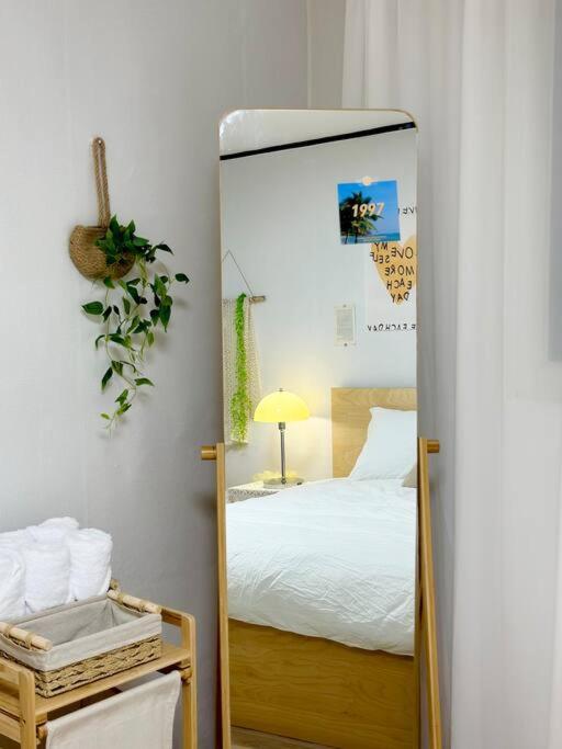 Honey's House Apartment