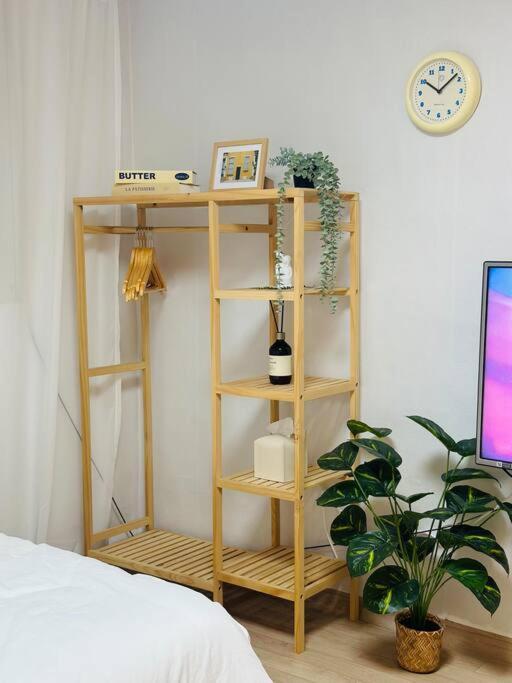 Apartment Honey's House